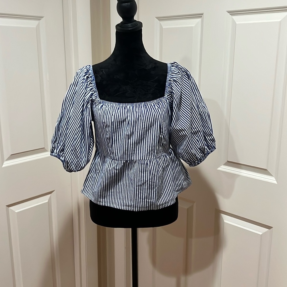 Sim & Sam, woman’s, L, navy blue striped top. Wear on or off shoulders. NWT.